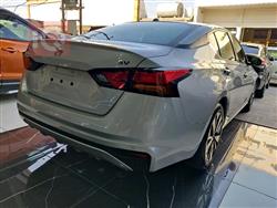 نيسان ألتيما